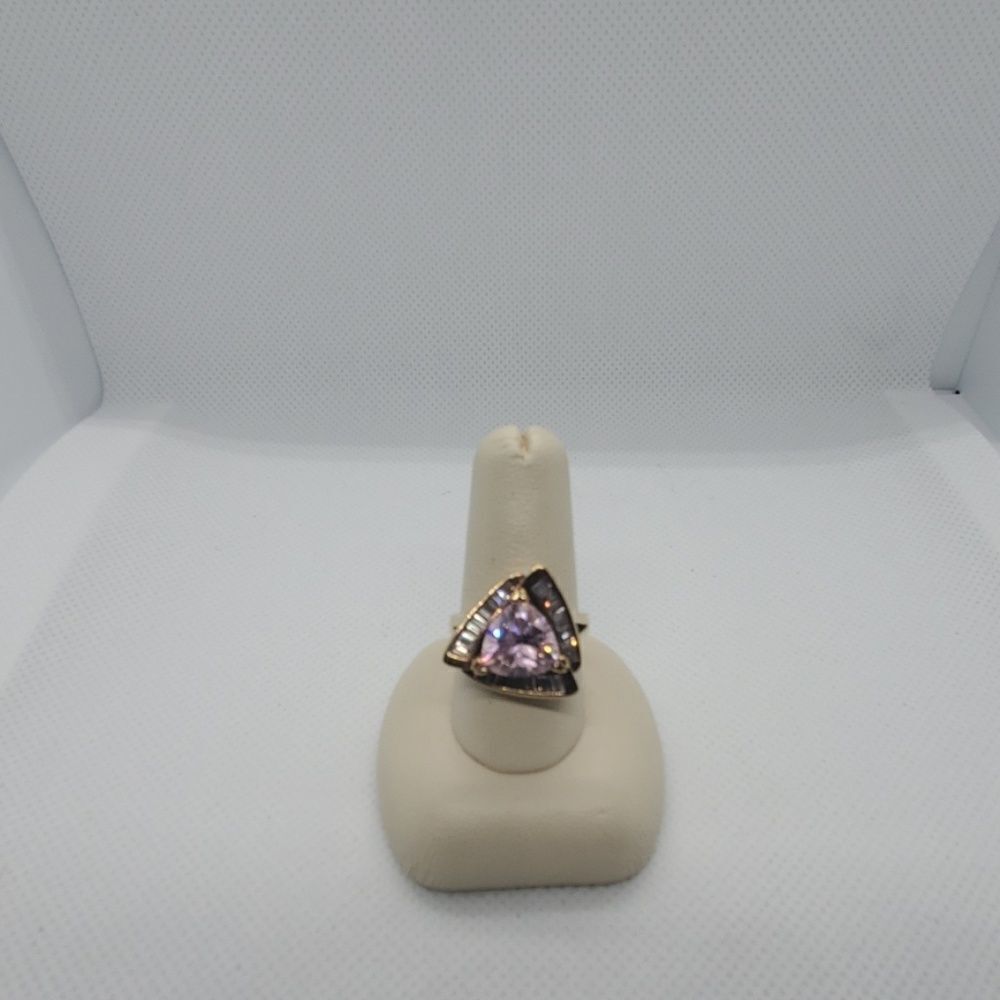 Vintage Sterling Silver Gold Plated Pink Triangle Ring (7)